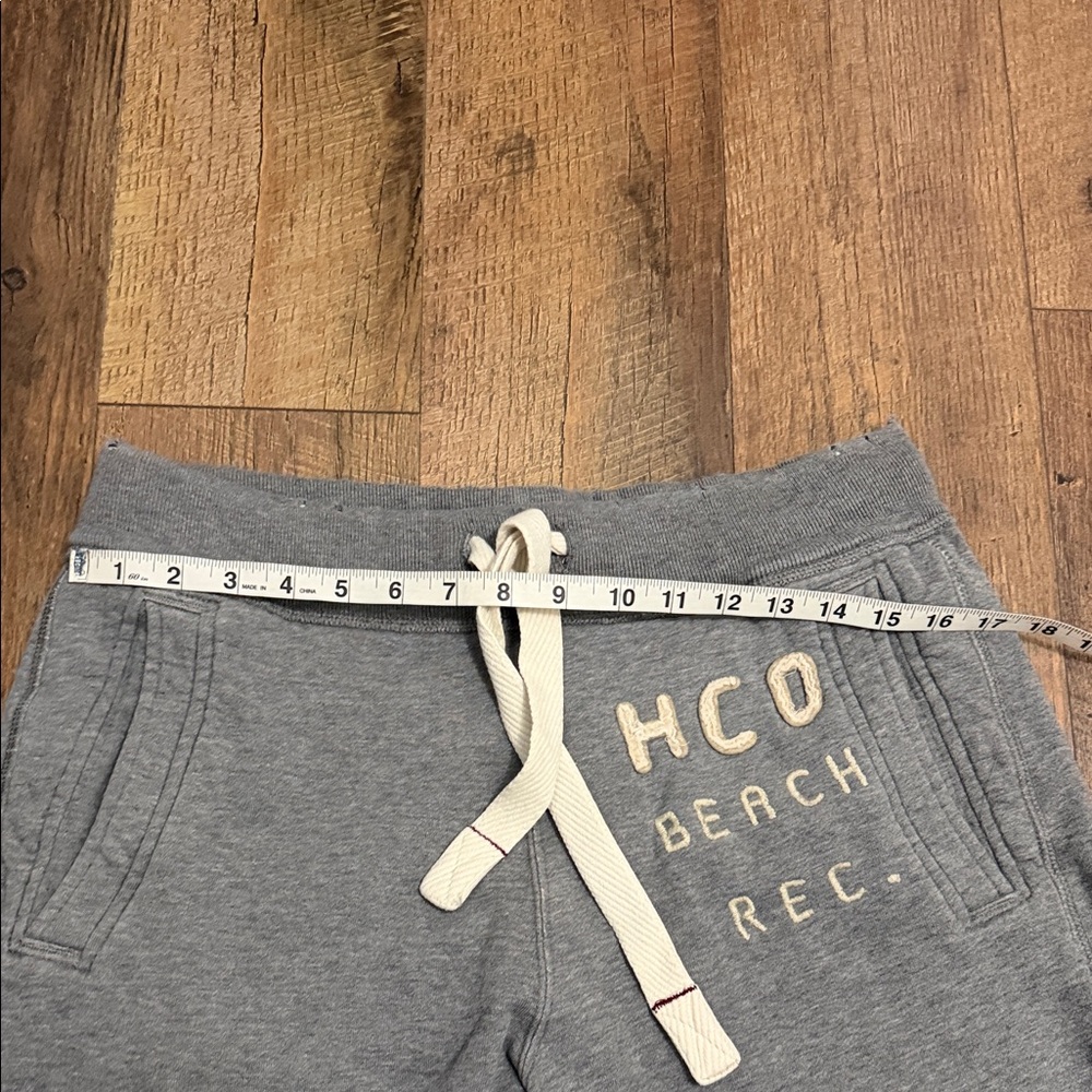 Hollister men’s  Heather Gray Joggers - Picture 6 of 10